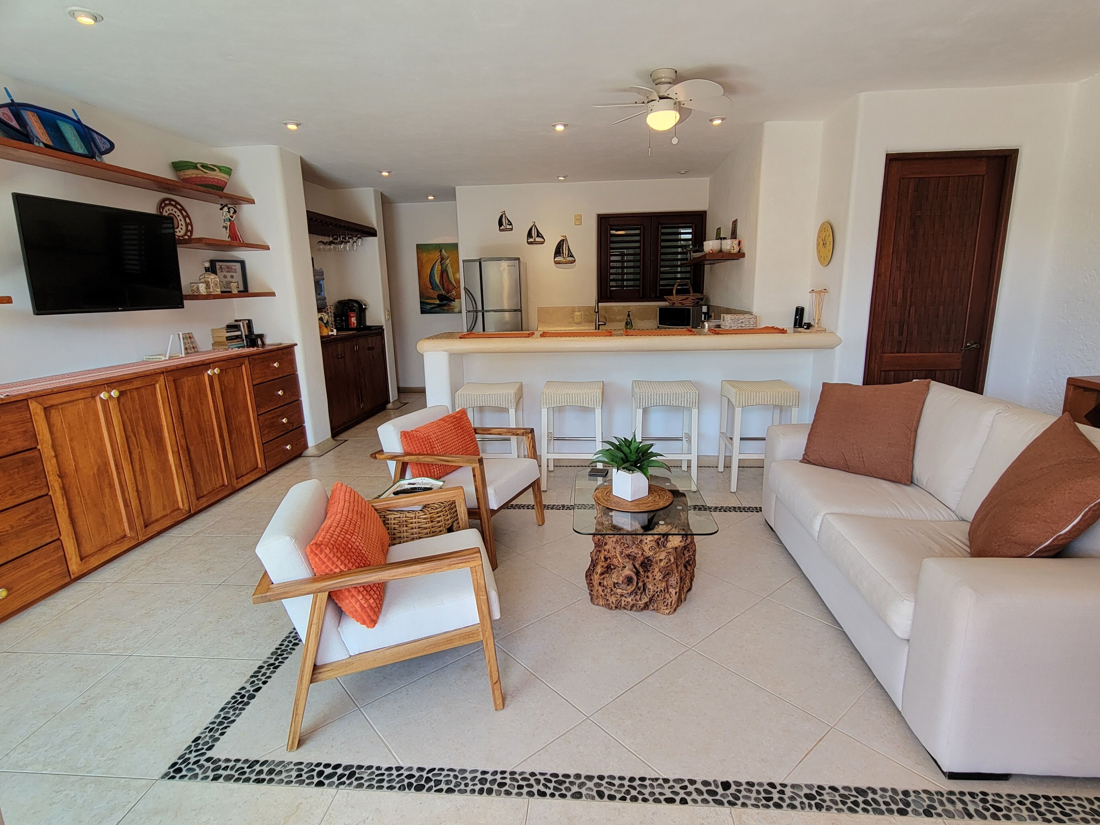 智能电视、书、打印机