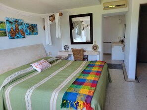 2 bedrooms, in-room safe, iron/ironing board, free WiFi
