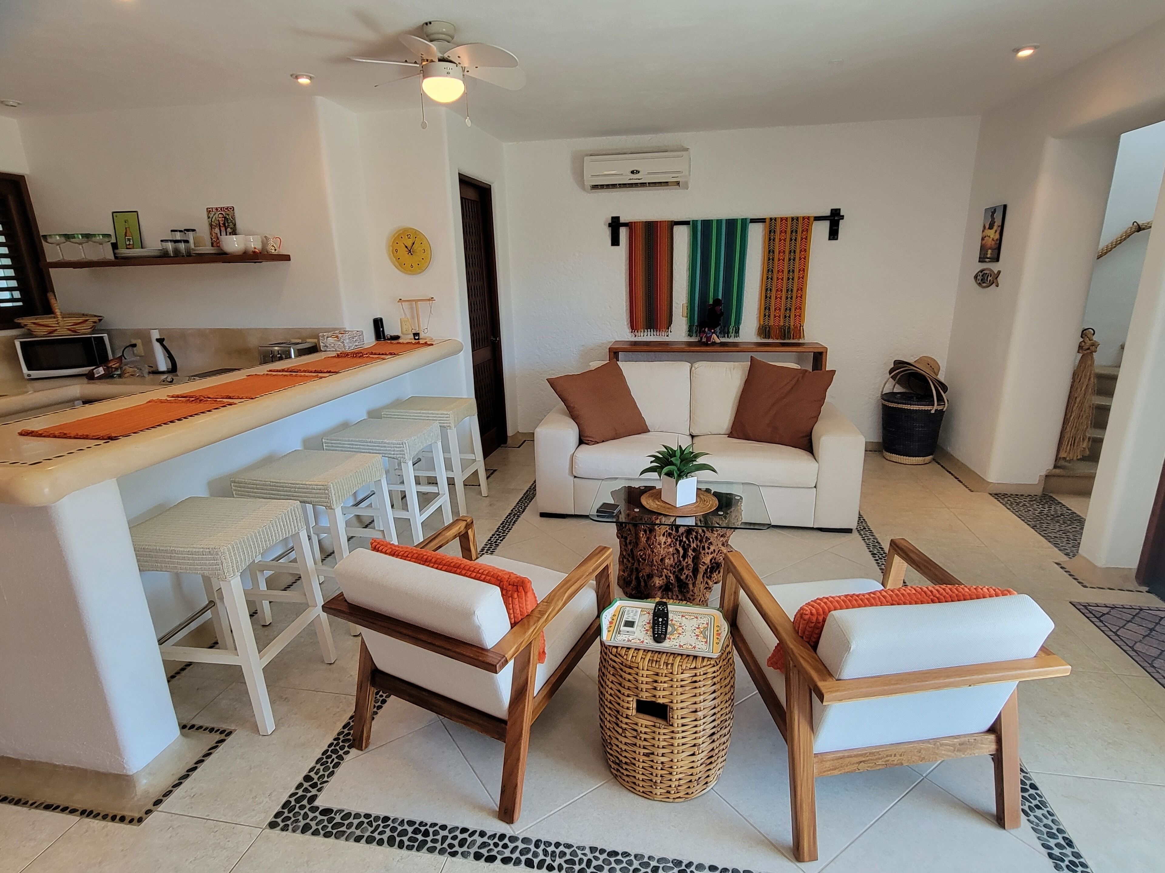 My Zihua Dream Is A Penthouse Condo Just Steps From La Ropa Beach,  2 Br 3.5 Ba - Zihuatanejo