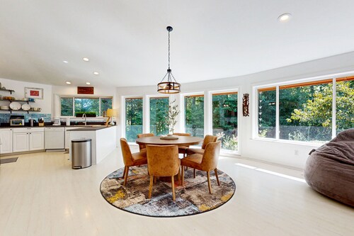 Secluded home with firepit, deck and open windows to nature