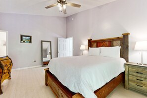 2 bedrooms, iron/ironing board, Internet, bed sheets