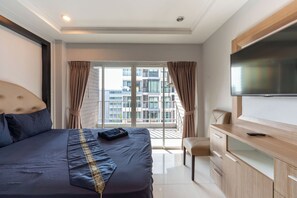 Classic Studio, Balcony, City View