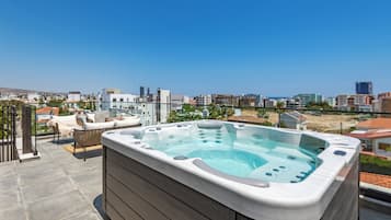 Apartment, 2 Bedrooms, Balcony | Terrace/patio
