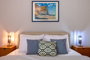3 bedrooms, desk, iron/ironing board, WiFi