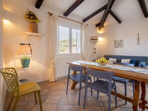 Dining - Nice apartment for 7 people with A/C, WIFI, TV and balcony (Arzachena)