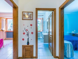 2 quartos, berço de viagem, Wi-Fi de cortesia