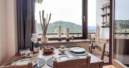 Beautiful apartment for 3 people with pool, WIFI, TV and balcony