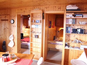 1 bedroom, travel crib, free WiFi, bed sheets