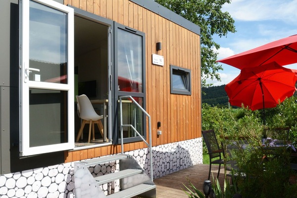 Plante, Propriété, Ombre, Fenêtre, Ciel, Bois, Bâtiment, Immobilier, Chalet, Toit