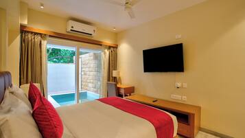 Premium Apartment, Patio, Pool View | 1 bedroom, free WiFi