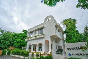 Front of property - Asgard Apartments & Hotels (Siolim)