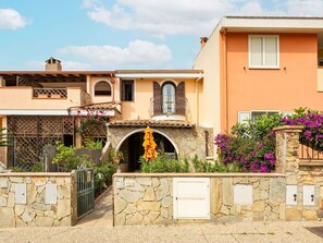 Exterior - Stunning private villa for 4 guests with WIFI, A/C, TV, patio and panoramic view (Villasimius)