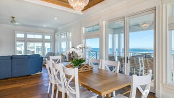 تناول الطعام