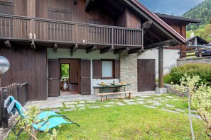 Familienapartment, Mehrere Schlafzimmer (Charming Apart with Garden in) | Außenbereich