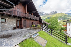 Exterior - Cozy Apartment With Garden in Courmayeur (Verrand)