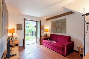 Family Apartment, Multiple Bedrooms (Charming Apartment with Garden in) | Living room - Cozy Apartment With Garden in Courmayeur (Verrand)