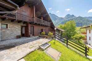 Family Apartment, Multiple Bedrooms (Cozy Apartment with Garden in) | Exterior - Flats With Garden in Courmayeur (Verrand)
