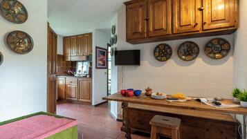 Family Apartment, Multiple Bedrooms (Cozy Apartment with Garden in) | Interior