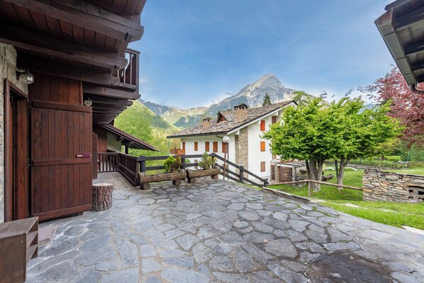Exterior - Flats With Garden in Courmayeur (Verrand)