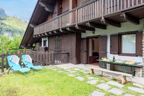 Familienapartment, Mehrere Schlafzimmer (Charming Apart with Garden in) | Außenbereich