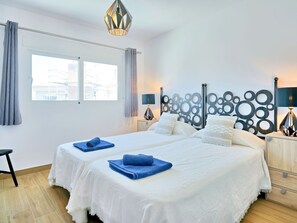 2 Schlafzimmer, Reisekinderbett, kostenloses WLAN