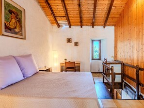 3 bedrooms, free WiFi - Beautiful private villa for 6 guests with A/C, WIFI, terrace and pets allowed (San Siro)