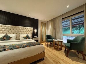 Superior Double Room, Valley View | Soundproofing, rollaway beds, free WiFi, bed sheets