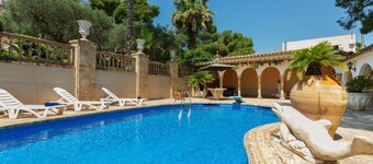 Wonderful private villa for 10 guests with A/C, WIFI, private pool and patio