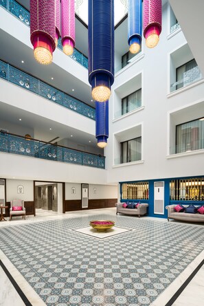 Lobby sitting area - MJ Sarovar Portico Haridwar (Haridwar)