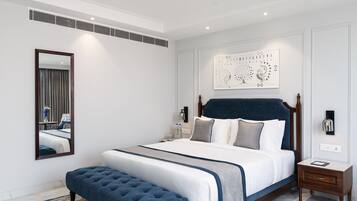 Executive Double Room | Blackout curtains, soundproofing, iron/ironing board, free WiFi