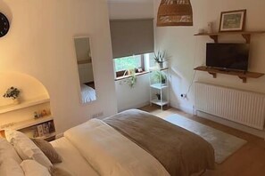 3 chambres, bureau, fer et planche à repasser, Wi-Fi gratuit