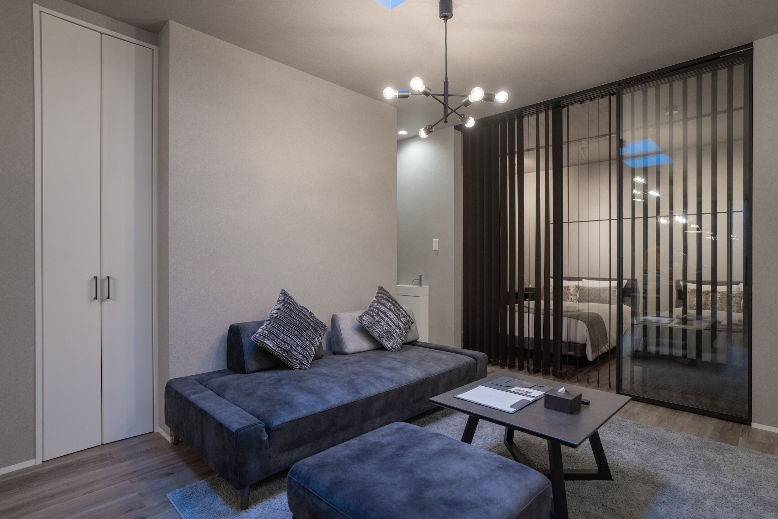 奢华别墅, 露台 | 起居区 | 60-英寸纯平电视（配备卫星频道）、Netflix、Hulu