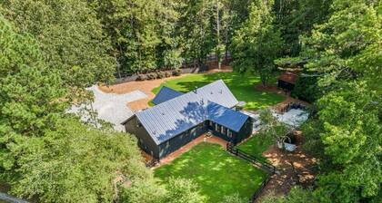 Milton/Alpharetta 5BR Home 5-bds/up to 12 guests - House & Event Venue