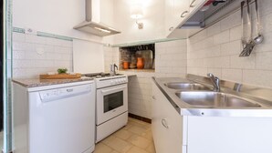 Uklassifisert bilde, 4 av 30, knapp