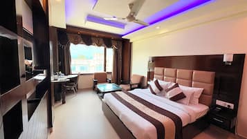 Kamar Deluks, balkon, pemandangan kebun