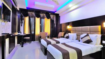 Deluxe-rum - balkong - utsikt mot trÀdgÄrden