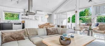 "Ion" - 250m from the sea by Interhome