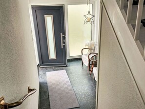 Interior - Lovely apartment for 2 people with WIFI, TV and terrace (Bad Pyrmont)