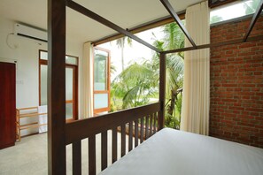 7 habitaciones, wifi y ropa de cama