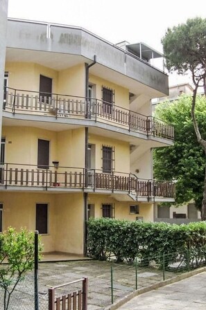 Exterior - Cosy apartment for 5 guests with A/C, terrace and pets allowed (Rosolina)