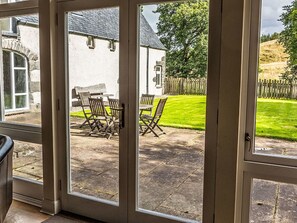 Interior - Stunning private villa for 10 people with WIFI, TV, terrace and pets allowed (Corrimony)