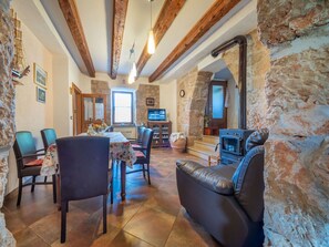 Interior - Beautiful private villa for 2 guests with WIFI, A/C, TV and terrace (Novi Vinodolski)