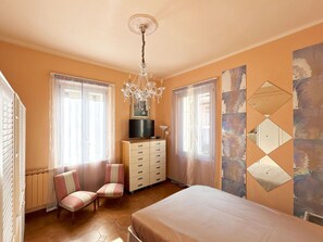 3 室のベッドルーム、旅行用ベビーベッド、WiFi (無料)