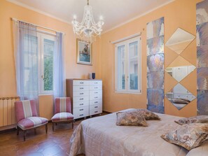 3 habitaciones, cuna de viaje y wifi gratis