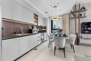 Fridge, microwave, oven, stovetop