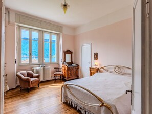 4 bedrooms, free WiFi