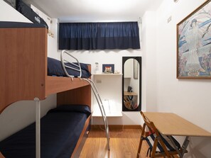 1 bedroom, travel cot, free WiFi - Beautiful apartment for 5 guests with A/C, WIFI, terrace and pets allowed (Ospedaletti)