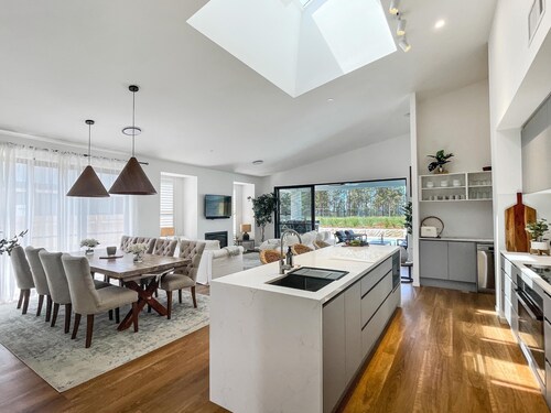 Florette's Pool Suite - Relaxing poolside escape