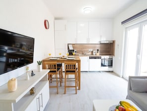 Microwave, oven, dishwasher