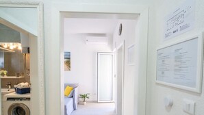 Interior - Nice apartment for 3 guests with A/C, WIFI, TV and balcony (Solin)